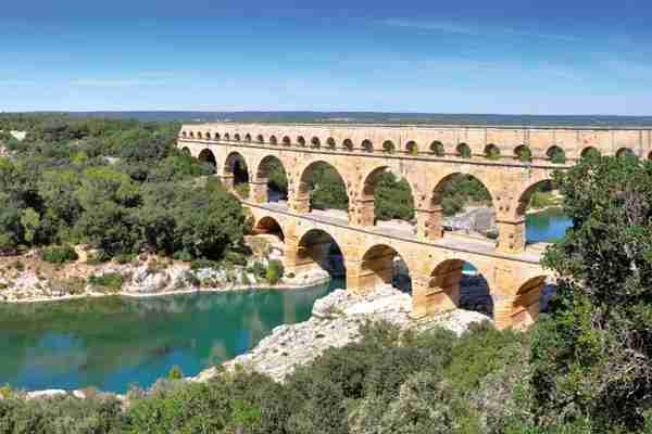 Pont du Gard (Ancient Roman aqueduct bridge, 1st AD)